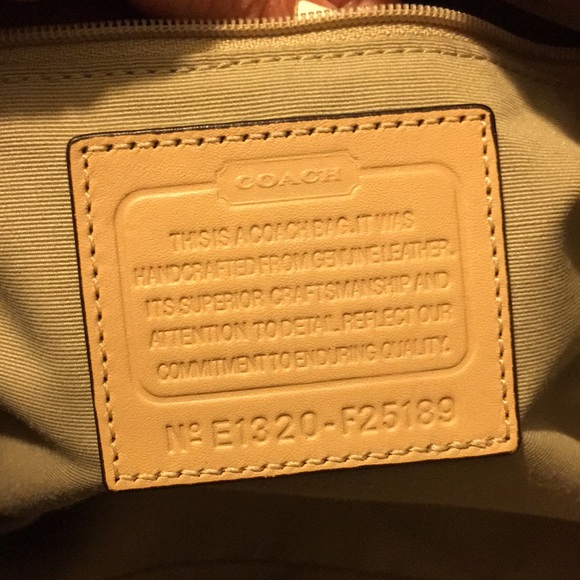 Coach embossed brown satchel bag - Picture 7 of 8